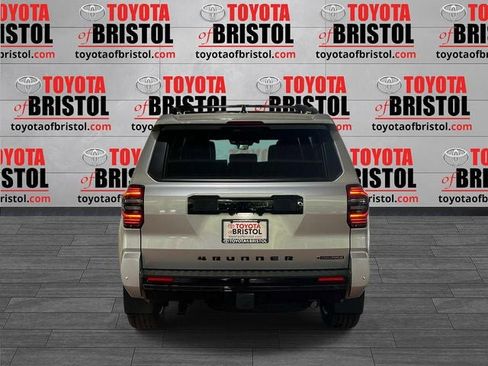 New 2026 Toyota 4Runner 4WD image 4