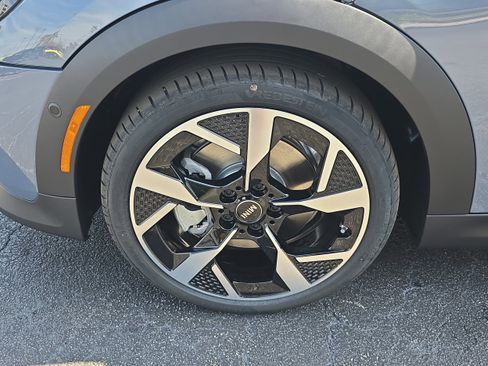 New 2026 MINI Cooper S image 8