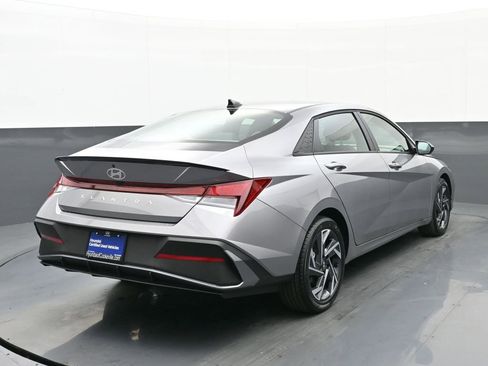 Certified 2025 Hyundai Elantra Sport image 4