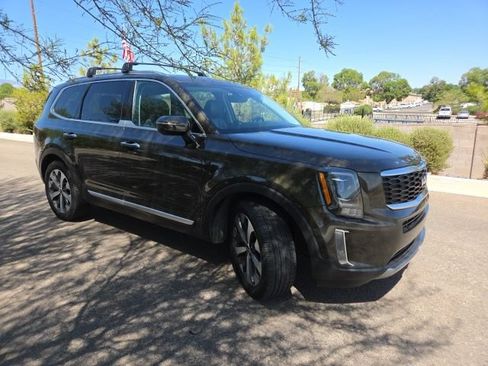 Used 2022 Kia Telluride S AWD/4WD image 3