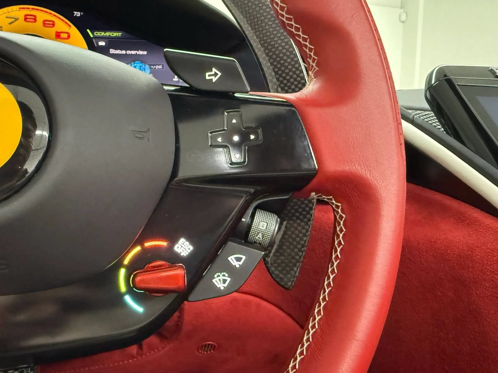 Used 2025 Ferrari Roma Spider RWD image 17