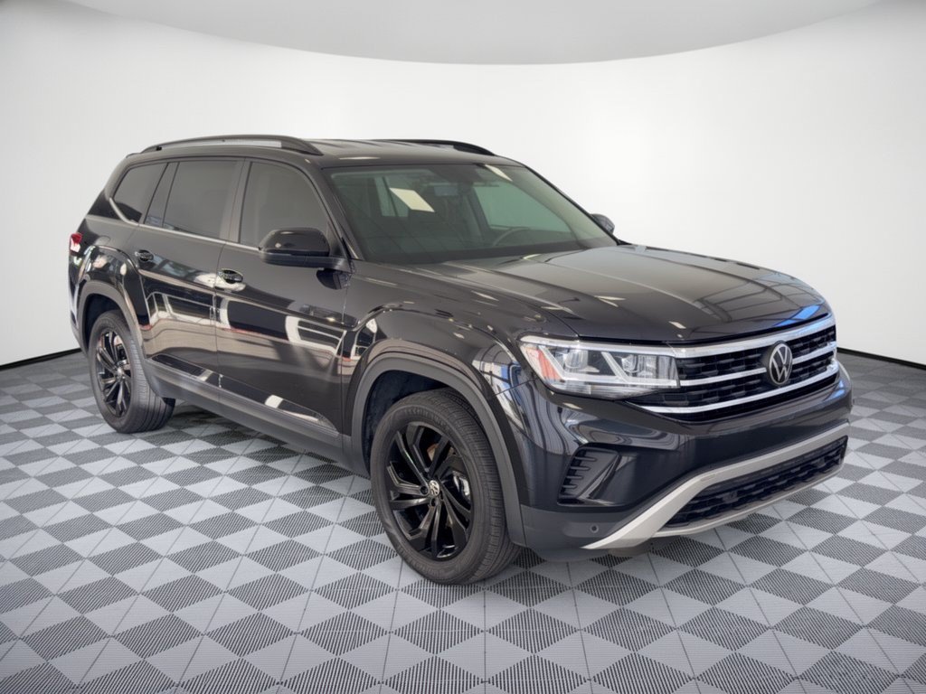 Used 2023 Volkswagen Atlas SE w/ Black Wheel Package FWD image 7