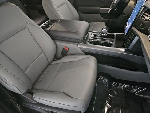 New 2025 Ford F150 Lightning Flash AWD/4WD image 22