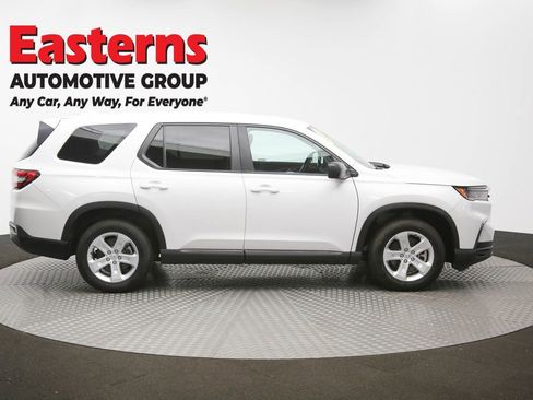 Used 2023 Honda Pilot LX image 45