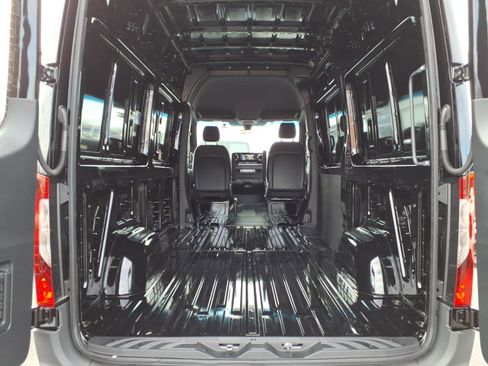 New 2026 Mercedes-Benz Sprinter 144 Cargo image 9