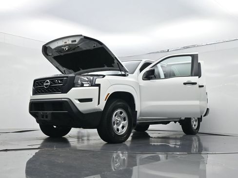 Used 2022 Nissan Frontier S w/ Technology Package AWD/4WD image 31