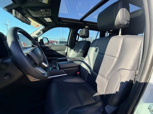 Used 2023 Toyota Sequoia Platinum image 8