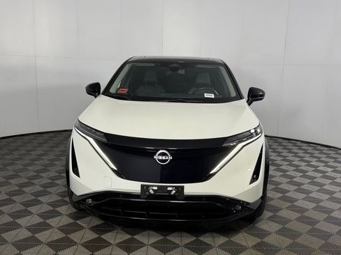 Used 2024 Nissan Ariya FWD image 12
