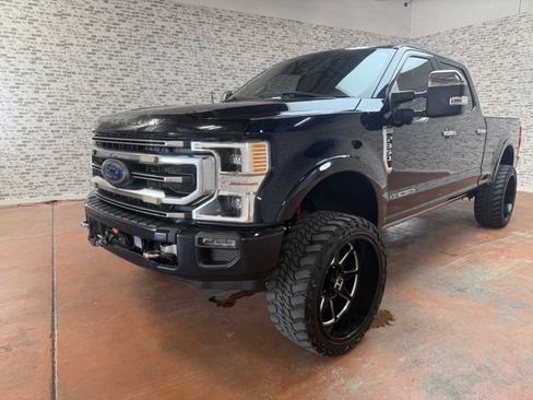 Used 2022 Ford F350 Platinum w/ Tremor Off-Road Package AWD/4WD image 3