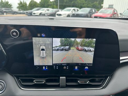 Used 2026 Chevrolet Equinox RS w/ Safety and Technology Package FWD image 16