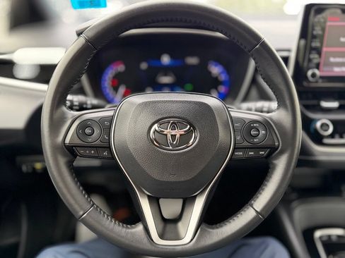 Used 2022 Toyota Corolla XSE FWD image 7
