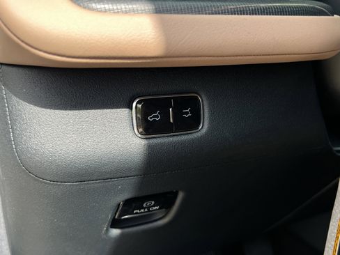 New 2026 Lincoln Navigator L Black Label AWD/4WD image 11