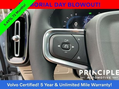 Certified 2024 Volvo XC40 B5 Ultimate w/ Protection Package Premier AWD/4WD image 24