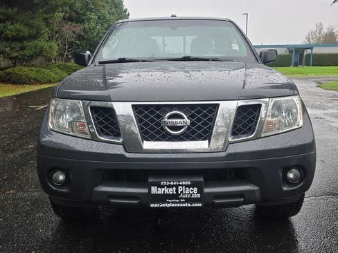 Used 2014 Nissan Frontier SV w/ SV Value Truck Package image 9