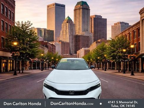 Used 2025 Honda Civic Sport image 2