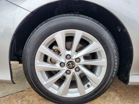 Used 2024 Toyota Camry LE image 11