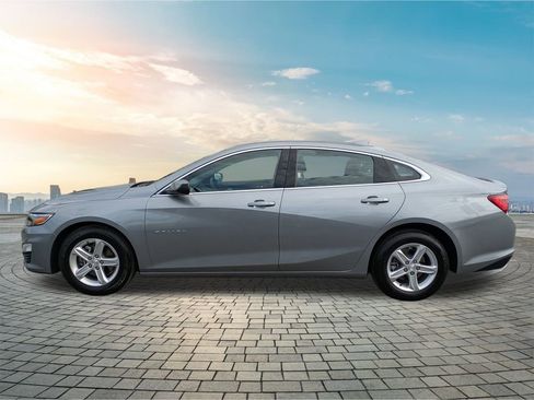 Used 2024 Chevrolet Malibu LT image 8