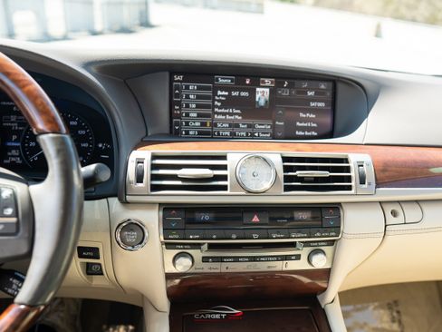 Used 2015 Lexus LS 460 L AWD/4WD image 30
