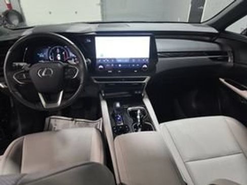Used 2025 Lexus RX 350 Premium w/ Accessory Package AWD/4WD image 7
