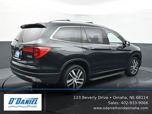 Used 2017 Honda Pilot Elite image 6