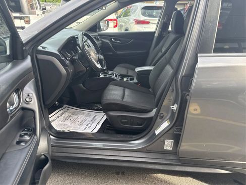Used 2019 Nissan Rogue SV AWD/4WD image 9