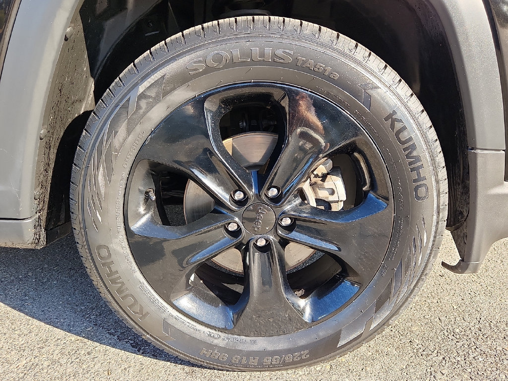 Used 2020 Jeep Compass Latitude FWD image 8