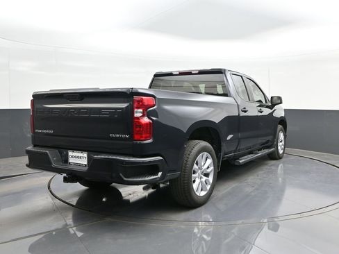 Used 2022 Chevrolet Silverado 1500 Custom RWD image 11