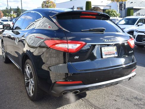 Used 2020 Maserati Levante image 7