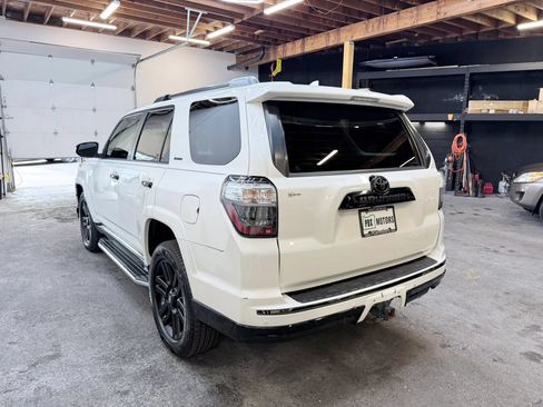 Used 2019 Toyota 4Runner Limited AWD/4WD image 4