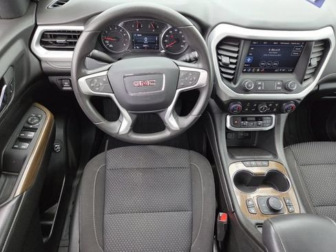 Used 2023 GMC Acadia SLE w/ Driver Convenience Package FWD image 23