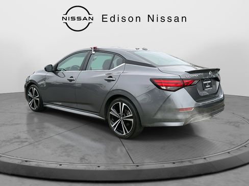 Used 2022 Nissan Sentra SR w/ Trunk Package image 5