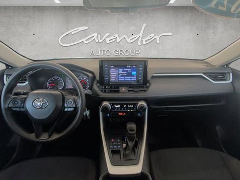 Used 2021 Toyota RAV4 LE image 20