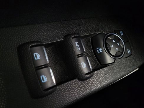 Used 2020 Ford EcoSport Titanium image 27