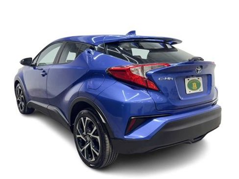 Used 2019 Toyota C-HR XLE image 4