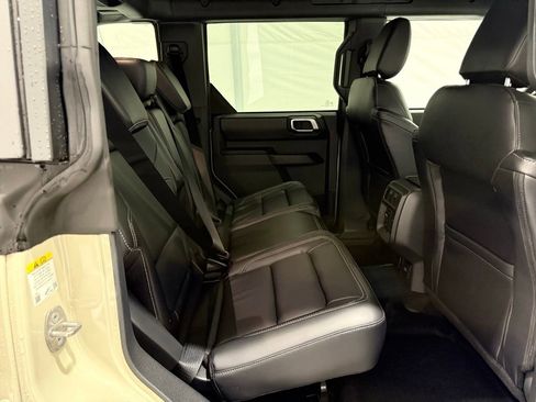 New 2025 Ford Bronco Outer Banks AWD/4WD image 24