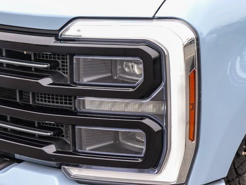 Certified 2025 Ford F250 Platinum w/ Tremor Off-Road Package AWD/4WD image 10