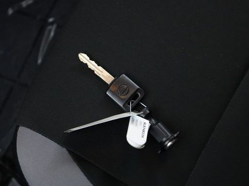 Used 2025 Nissan Versa S w/ Trunk Package image 26