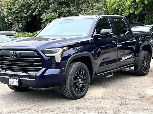Used 2025 Toyota Tundra Limited AWD/4WD image 3