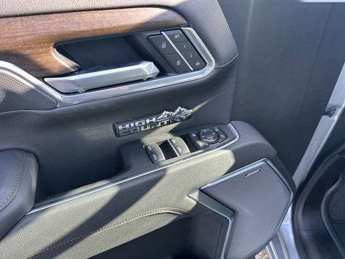 New 2026 Chevrolet Silverado 1500 High Country AWD/4WD image 10