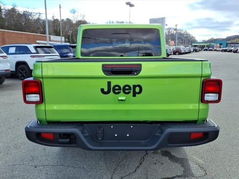 New 2026 Jeep Gladiator Sport image 5
