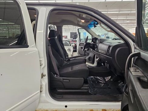 Used 2010 GMC Sierra 2500 SLE image 27