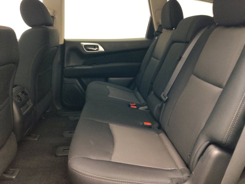 Used 2017 Nissan Pathfinder SV w/ Cargo Package FWD image 18