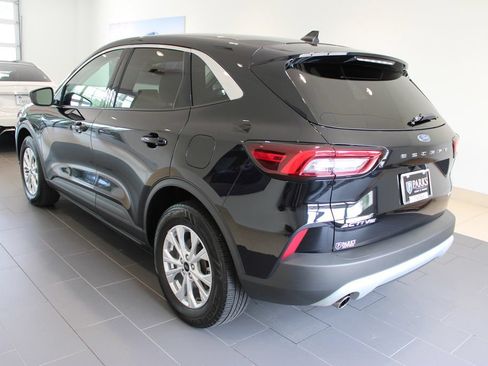 Used 2023 Ford Escape Active AWD/4WD image 33