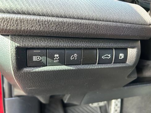Certified 2025 Toyota Camry SE FWD image 19