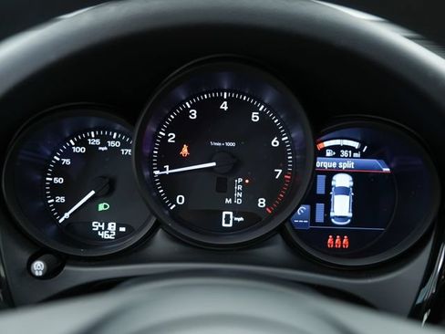 Certified 2026 Porsche Macan AWD/4WD image 16