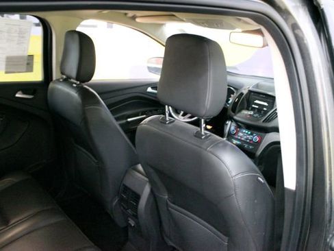 Used 2019 Ford Escape SEL AWD/4WD image 10
