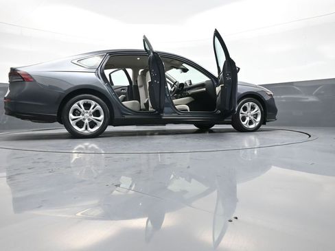 Certified 2023 Honda Accord LX image 47