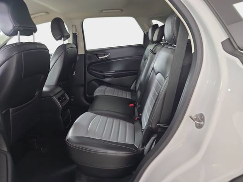 Used 2023 Ford Edge SE w/ Black Appearance Package AWD/4WD image 16