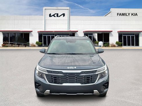 Certified 2026 Kia Seltos EX w/ EX Sunroof Package FWD image 2