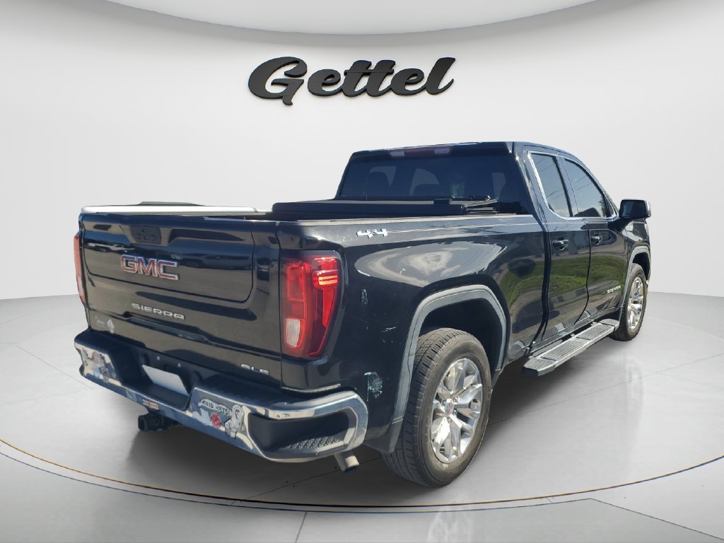 Used 2022 GMC Sierra 1500 SLE w/ Driver Alert Package I AWD/4WD image 3